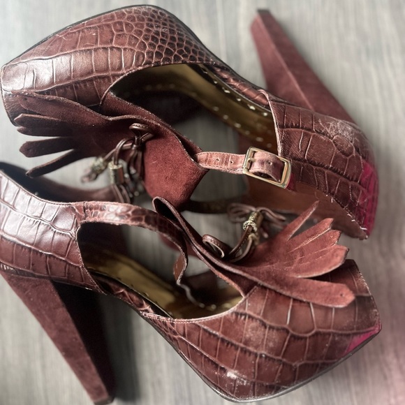 BCBG Malaya Heel - Picture 5 of 6